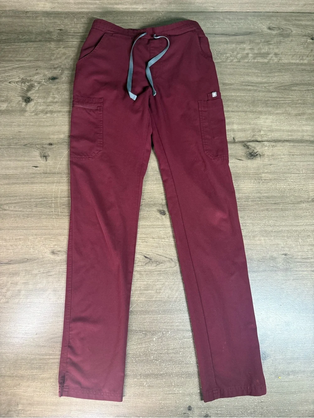 Figs Technical Collection Women’s XS/T Scrubs Bottoms Workwear Maroon